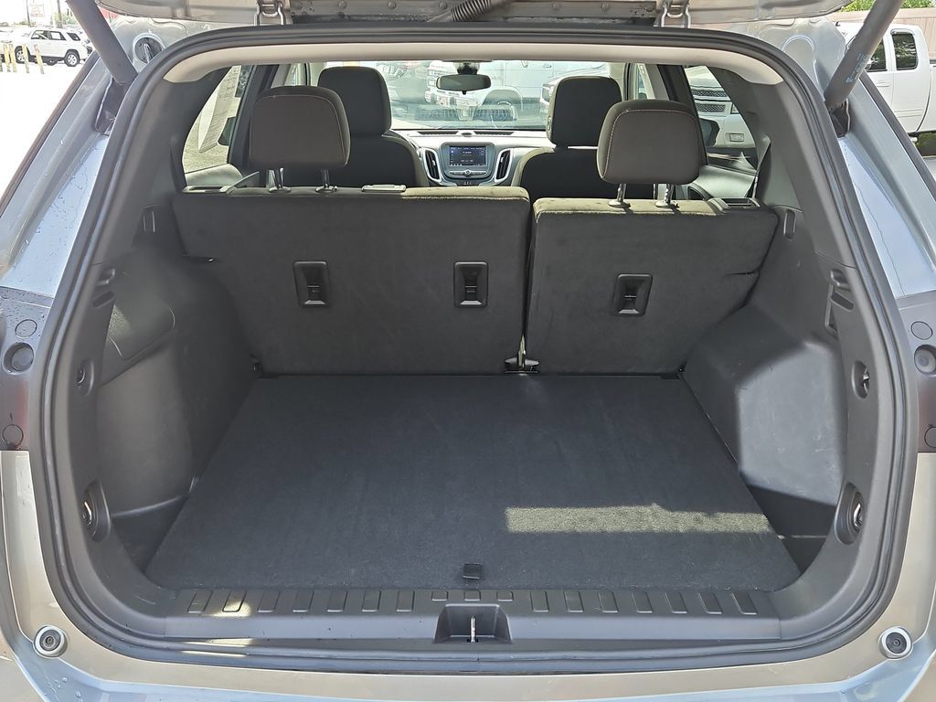 Used 2024 Chevrolet Equinox LT FWD image 11