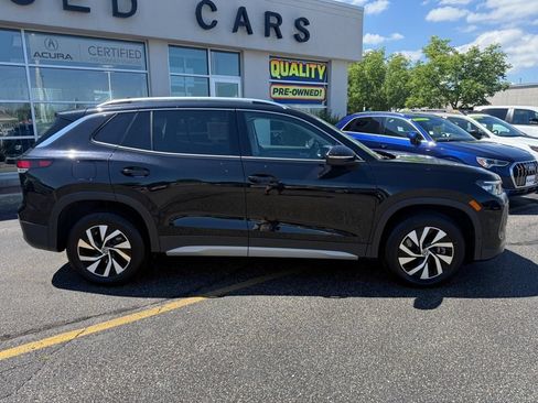 Certified 2025 Volkswagen Tiguan S AWD/4WD image 2