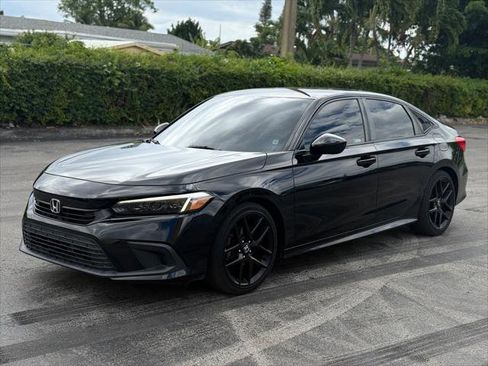 Used 2023 Honda Civic Sport image 1