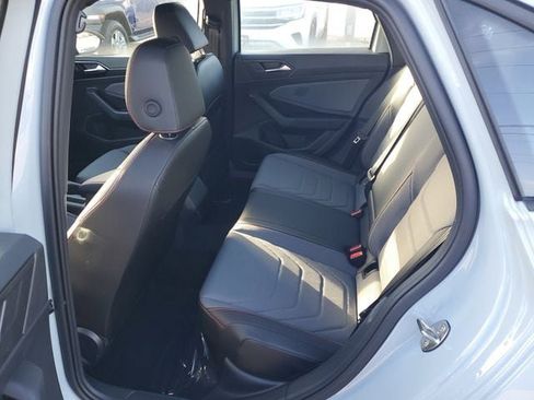 New 2026 Volkswagen Jetta GLI Autobahn FWD image 10