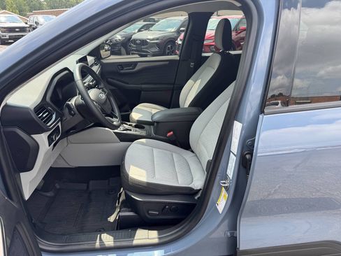 Used 2024 Ford Escape Active AWD/4WD image 7