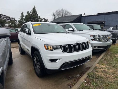 Used 2019 Jeep Grand Cherokee Limited image 1