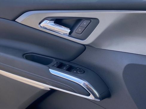 New 2026 Chevrolet Traverse LT w/ Driver Confidence Package image 19