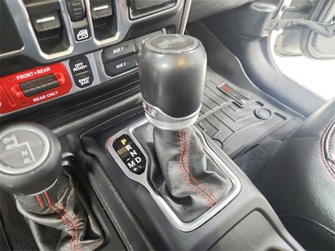 Used 2021 Jeep Wrangler Unlimited Rubicon image 24