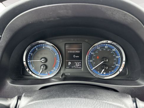 Used 2017 Toyota Corolla LE w/ LE Eco Premium Package FWD image 13