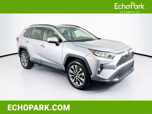 Used 2020 Toyota RAV4 XLE Premium image 1