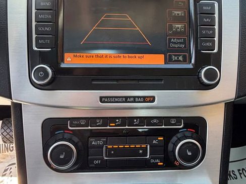 Used 2009 Volkswagen CC VR6 Sport FWD image 15