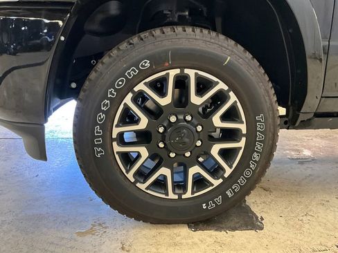 New 2025 RAM 2500 Limited image 17