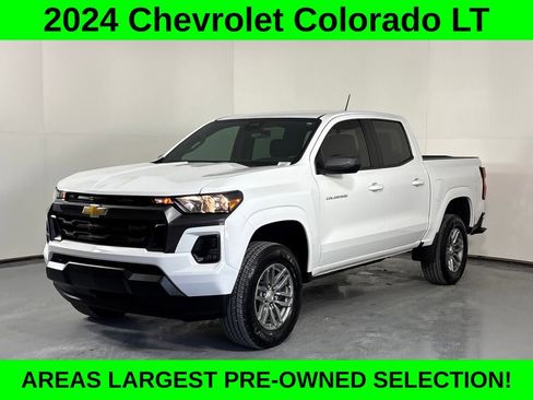 Used 2024 Chevrolet Colorado LT w/ LT Convenience Package image 3