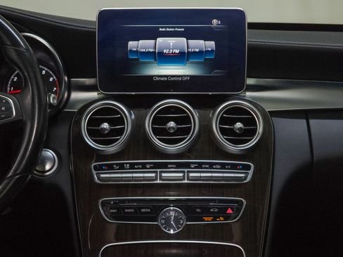 Used 2015 Mercedes-Benz C 300 4MATIC Sedan image 32