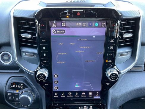 New 2026 RAM 1500 4x4 Crew Cab image 14