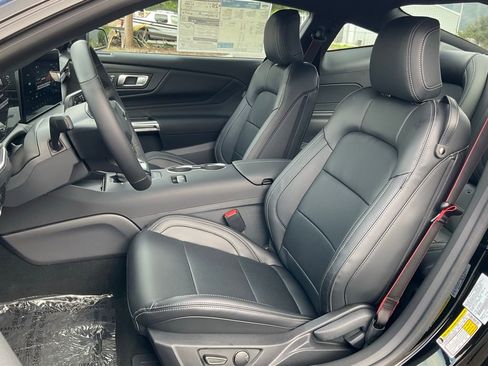 New 2026 Ford Mustang Premium image 38