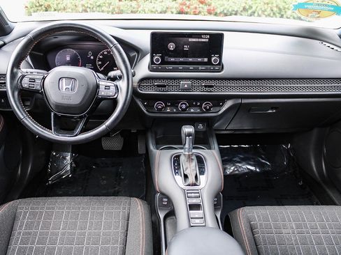 Certified 2025 Honda HR-V Sport image 14