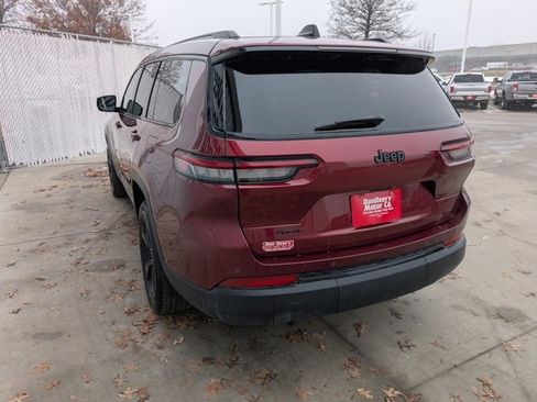Used 2023 Jeep Grand Cherokee L Altitude image 21
