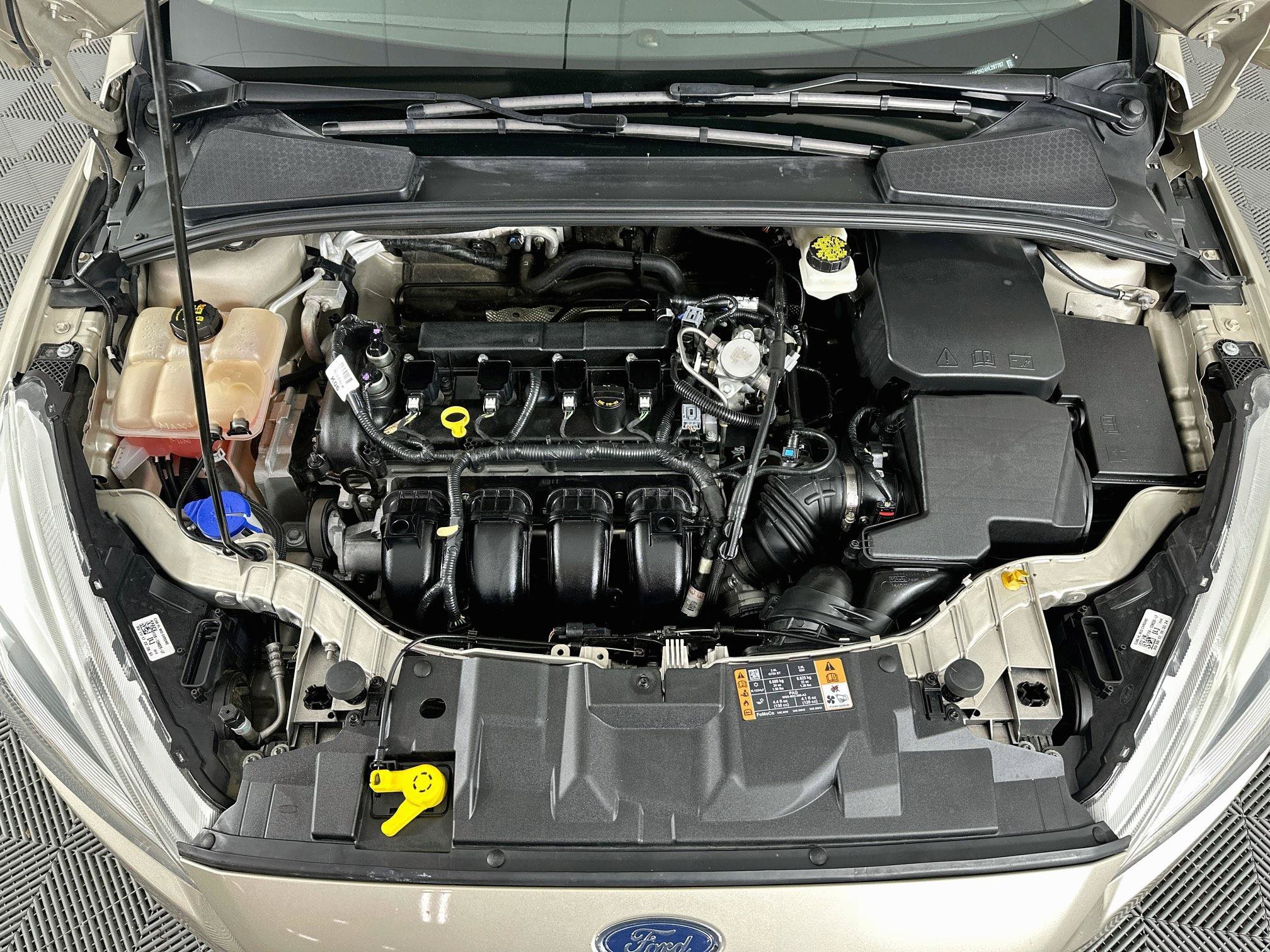 Used 2017 Ford Focus Titanium FWD image 33