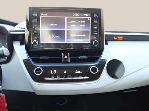 Used 2021 Toyota Corolla LE image 20