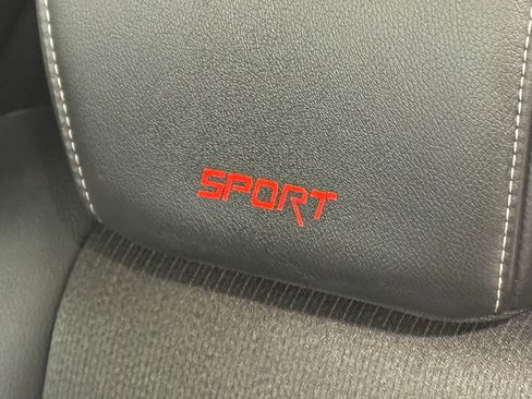 Used 2018 Honda Accord Sport image 27
