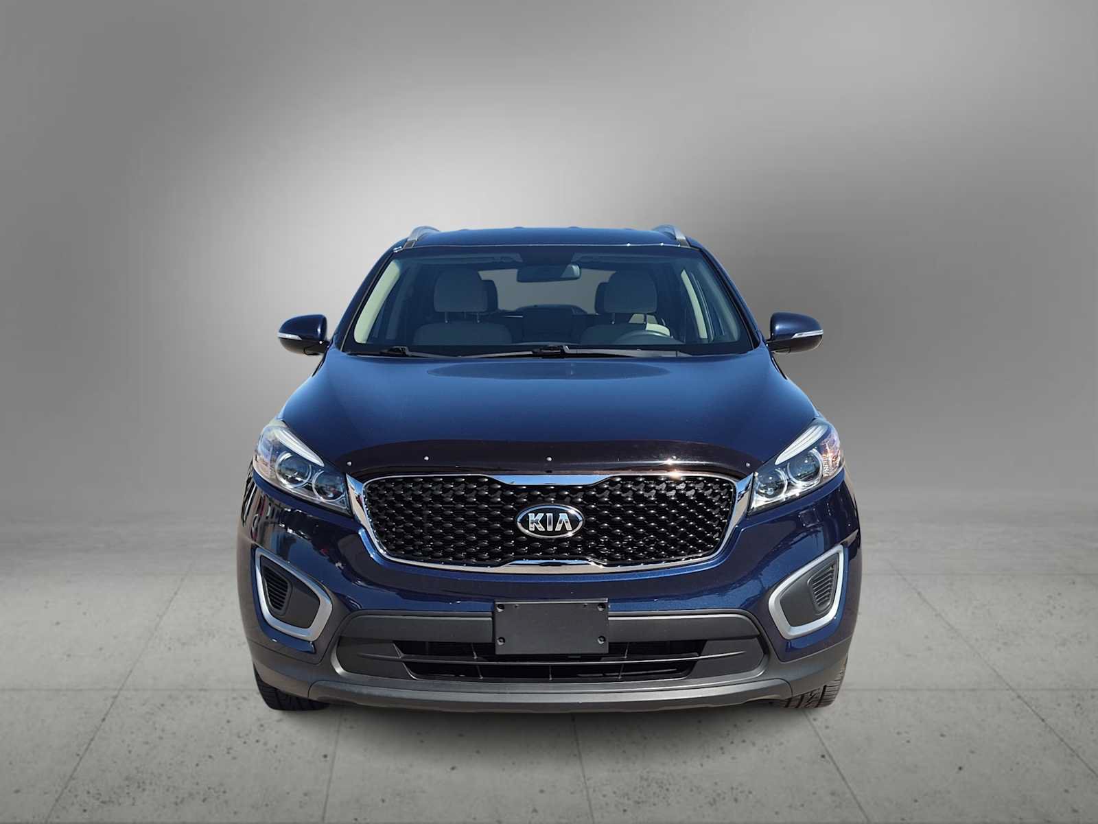 Used 2018 Kia Sorento FWD image 3