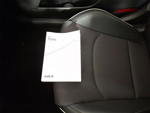 Used 2024 Kia Forte GT-Line image 27