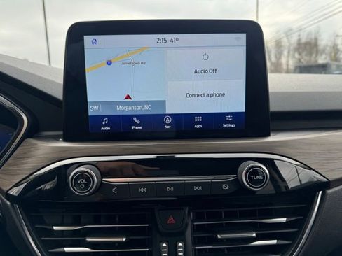 Used 2020 Ford Escape Titanium image 33