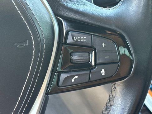 Used 2019 BMW 530i w/ Convenience Package image 26