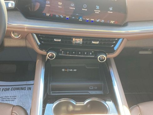 New 2025 Chevrolet Tahoe High Country image 18