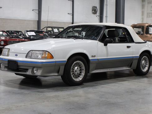 Used 1988 Ford Mustang GT RWD image 20