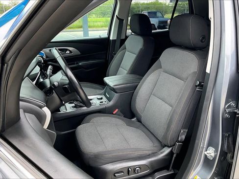 Used 2019 Chevrolet Traverse LT FWD image 8