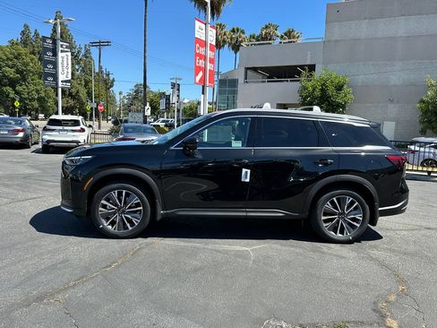 New 2027 INFINITI QX60 Luxe w/ Family Package FWD image 3