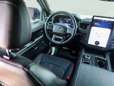 Used 2023 Ford Expedition Limited RWD image 30
