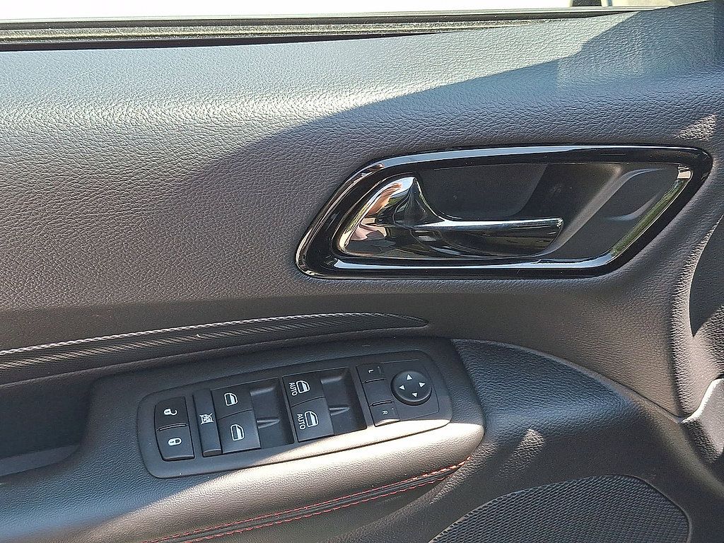 Used 2025 Dodge Durango GT AWD/4WD image 10