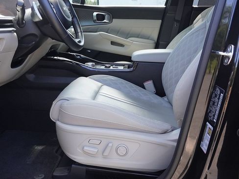 Used 2025 Kia Sorento SX Prestige AWD/4WD image 33