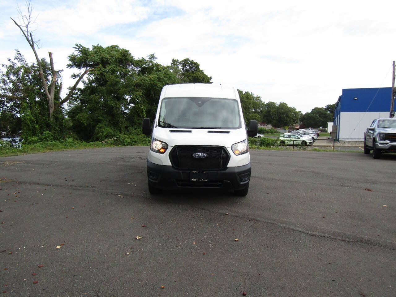 Used 2024 Ford Transit 250 148 Medium Roof Extended AWD image 10