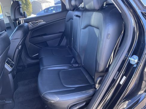 Used 2024 Kia Sportage EX image 21