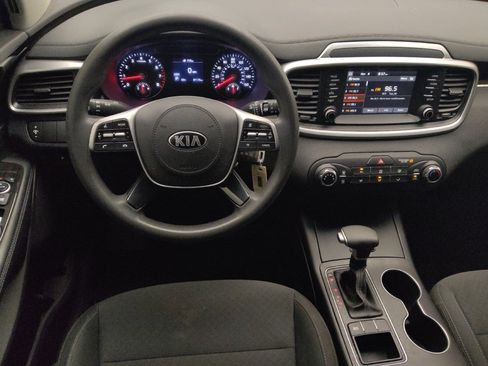 Used 2020 Kia Sorento L image 22