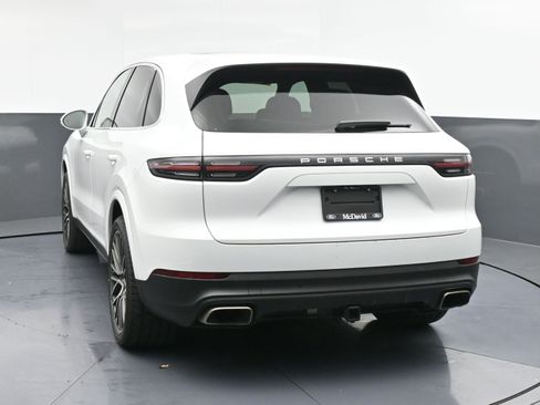 Used 2022 Porsche Cayenne image 7