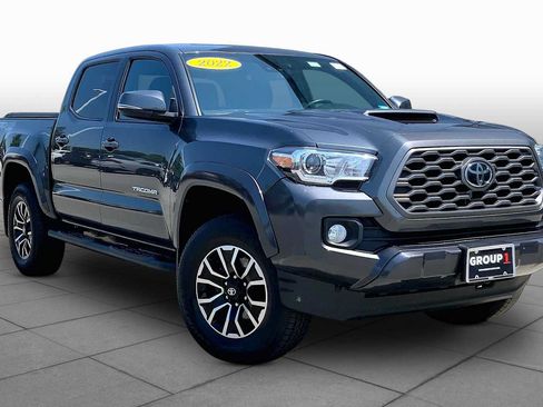 Used 2022 Toyota Tacoma TRD Sport w/ Technology Package AWD/4WD image 3