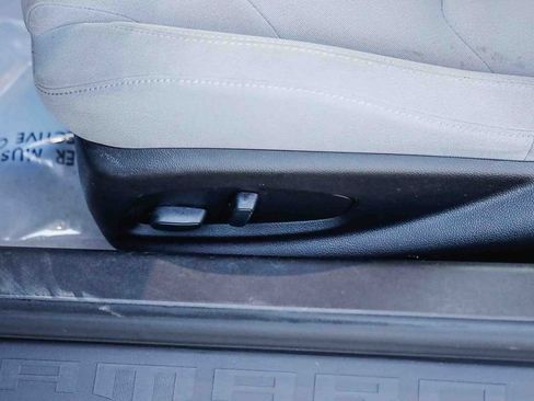 Used 2023 Chevrolet Camaro LT image 25