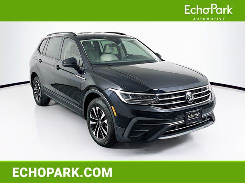 Used 2024 Volkswagen Tiguan S image 1