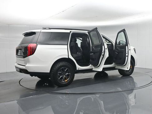 Certified 2025 Ford Expedition Tremor AWD/4WD image 6