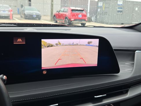 Used 2024 Cadillac XT4 Premium Luxury w/ Cold Weather Package FWD image 25