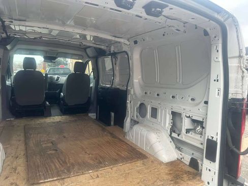 Used 2017 Ford Transit 250 130 Low Roof RWD image 20