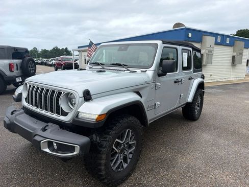 Used 2024 Jeep Wrangler Unlimited Sahara w/ Safety Group AWD/4WD image 1