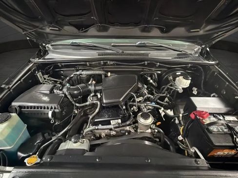 Used 2014 Toyota Tacoma PreRunner w/ SR5 Package RWD image 22