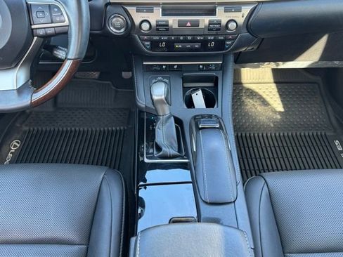 Used 2018 Lexus ES 350 image 17