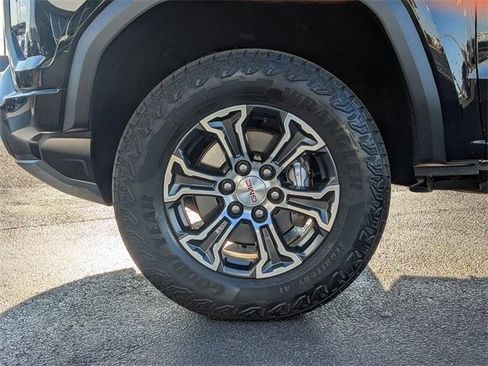 Used 2023 GMC Canyon AT4 w/ AT4 Premium Package image 11