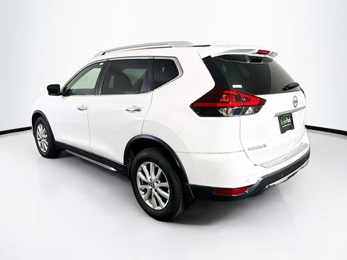Used 2020 Nissan Rogue SV image 5