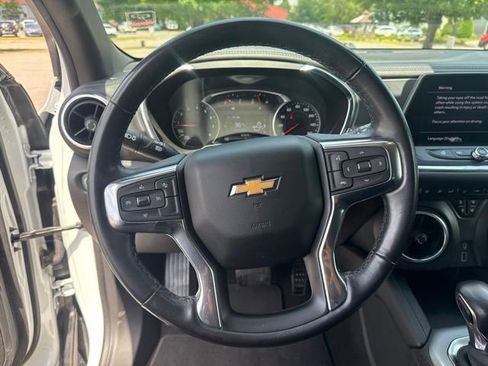 Used 2022 Chevrolet Blazer LT FWD image 28
