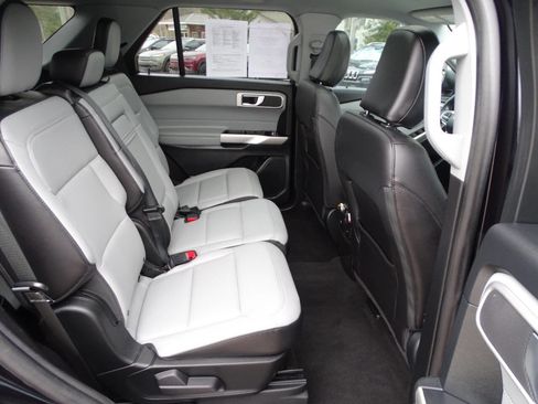 Used 2021 Ford Explorer Sport XLT w/ XLT Sport Appearance Package image 44