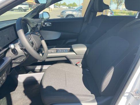 New 2025 Hyundai Ioniq 6 SE image 19